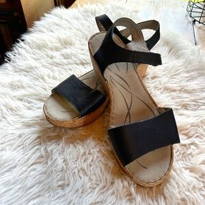 Eddie Bauer Strappy Blue Leather Kara Cork Wedge Platform Heel Open Toe Sandal